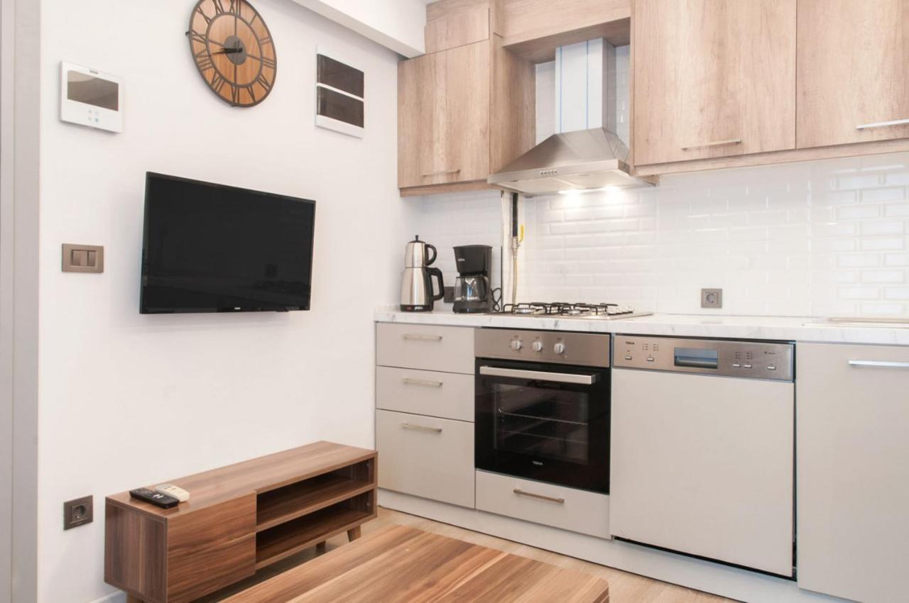 Delightful Flat 500 M To Uskudar Ferry Station Apartment Istanbul Exterior photo